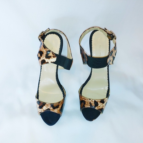 Vittorio D' Firenze Animal Print Slip-On Pumps - Picture 4 of 8